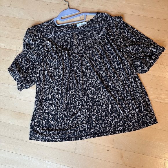 Evereve Layla Mesh Top Black Tan Leaf Print Short Bubble Sleeve ,M, CB2458 - Picture 3 of 6
